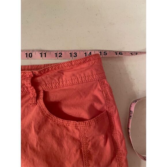 DKNY Women's Coral Casual Shorts Size 4 Comfortable Stretch - Picture 2 of 10